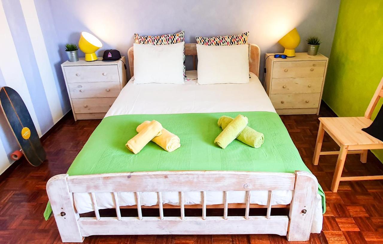 Ericeira Surf Camp Hostel Exterior photo